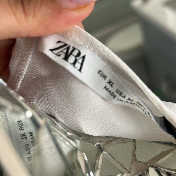 Zara Ivory Blouse with Cutout Design Cape Sleeve XL - Picture 2 of 8